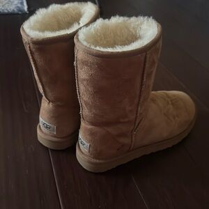 UGG Classic Short ll Boot